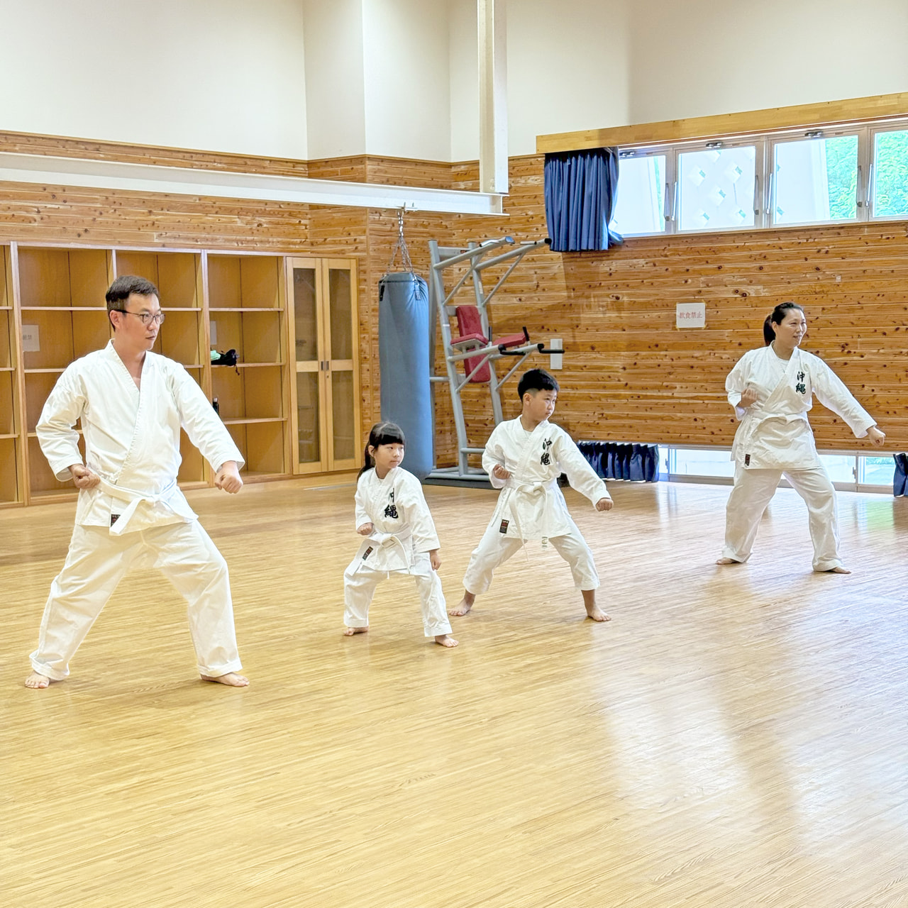 [Official Plan] Okinawa Karate Experience – Beginners Welcome! Includes Uniform Rental & Photo (3+ people, book 1 month ahead)